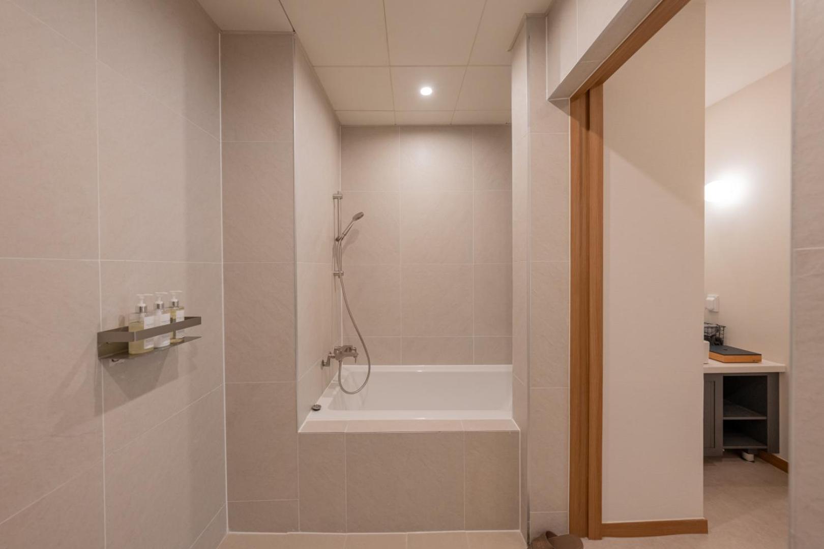 H-Avenue Hotel Munhyeon Busan Exterior photo